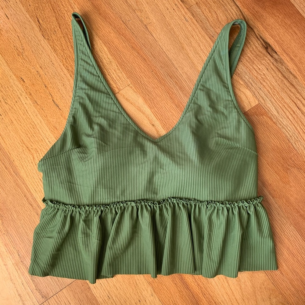 ✨SOLD✨ Kortni Jeane V Neck top